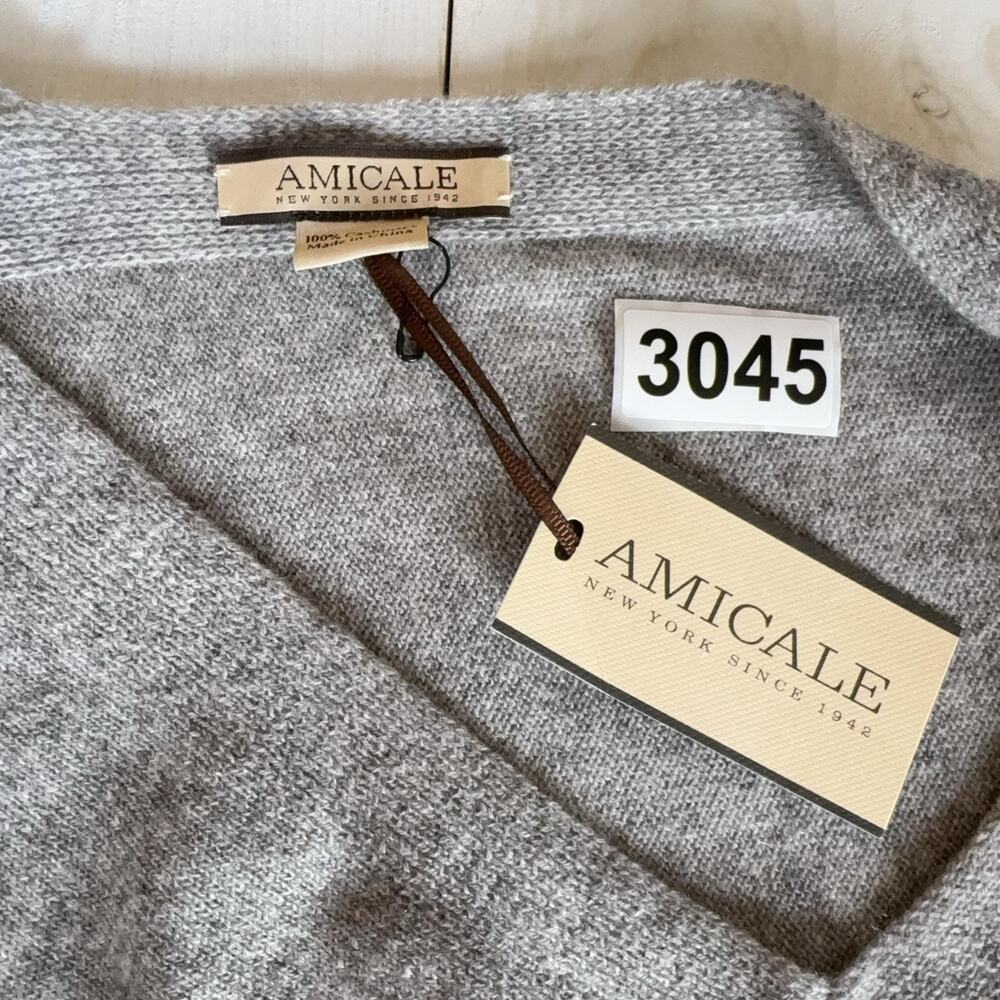 Amicale Sweater Womens One Size Gray 100% Cashmere Cape Poncho Knit Pullover NWT - Picture 8 of 8
